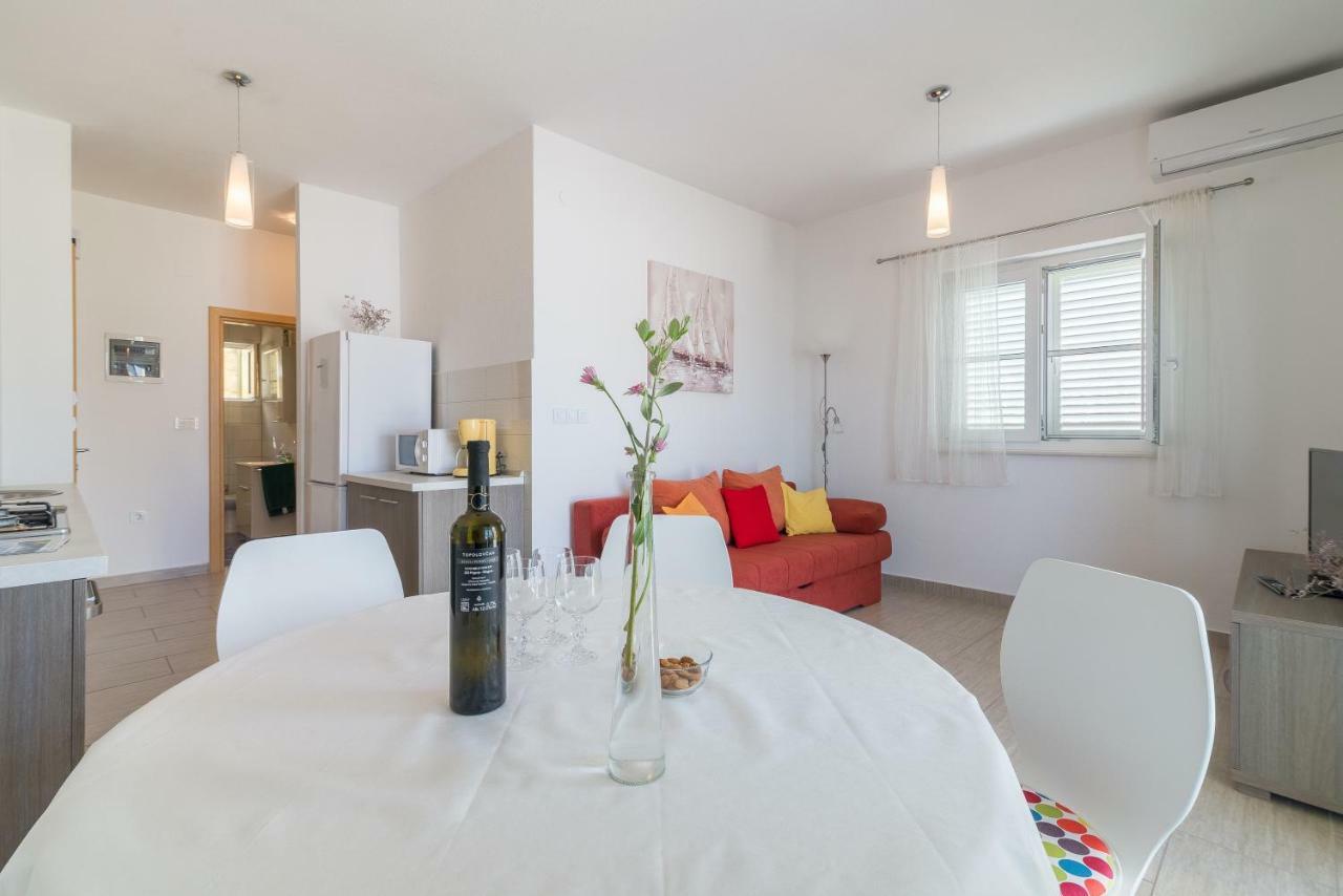 Apartmani Jelic Vinjerac Eksteriør billede